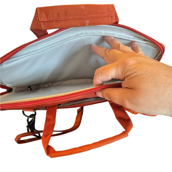 Tucano Work Out Orange Laptop Bag - Picture 9 of 11
